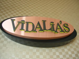Vidalias-wallsign5